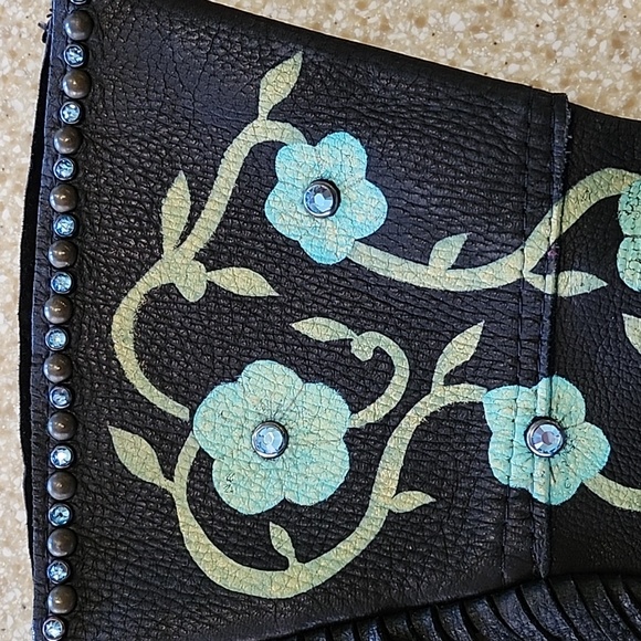 NWOT, Black Leather Gloves Handpainted, Crystal's & Fringe Size L - Picture 6 of 10